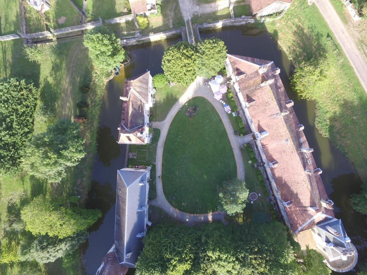 Chateau De Mauvilly Bed and Breakfast Exterior foto
